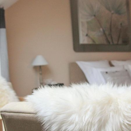 Au Coeur Des Hotes Steenvoorde Bagian luar foto