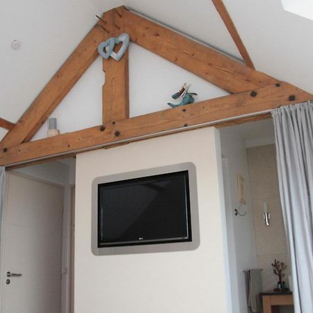 Au Coeur Des Hotes Steenvoorde Bagian luar foto