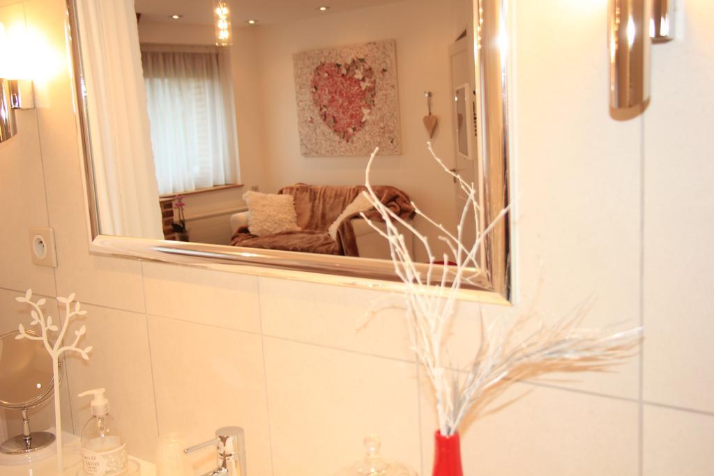 Au Coeur Des Hotes Steenvoorde Ruang foto
