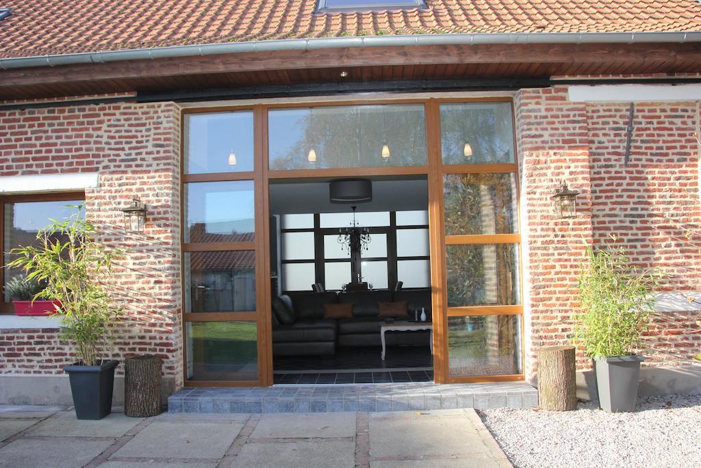 Au Coeur Des Hotes Steenvoorde Bagian luar foto
