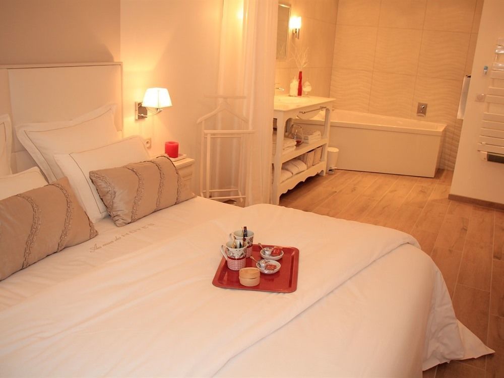 Au Coeur Des Hotes Steenvoorde Bagian luar foto