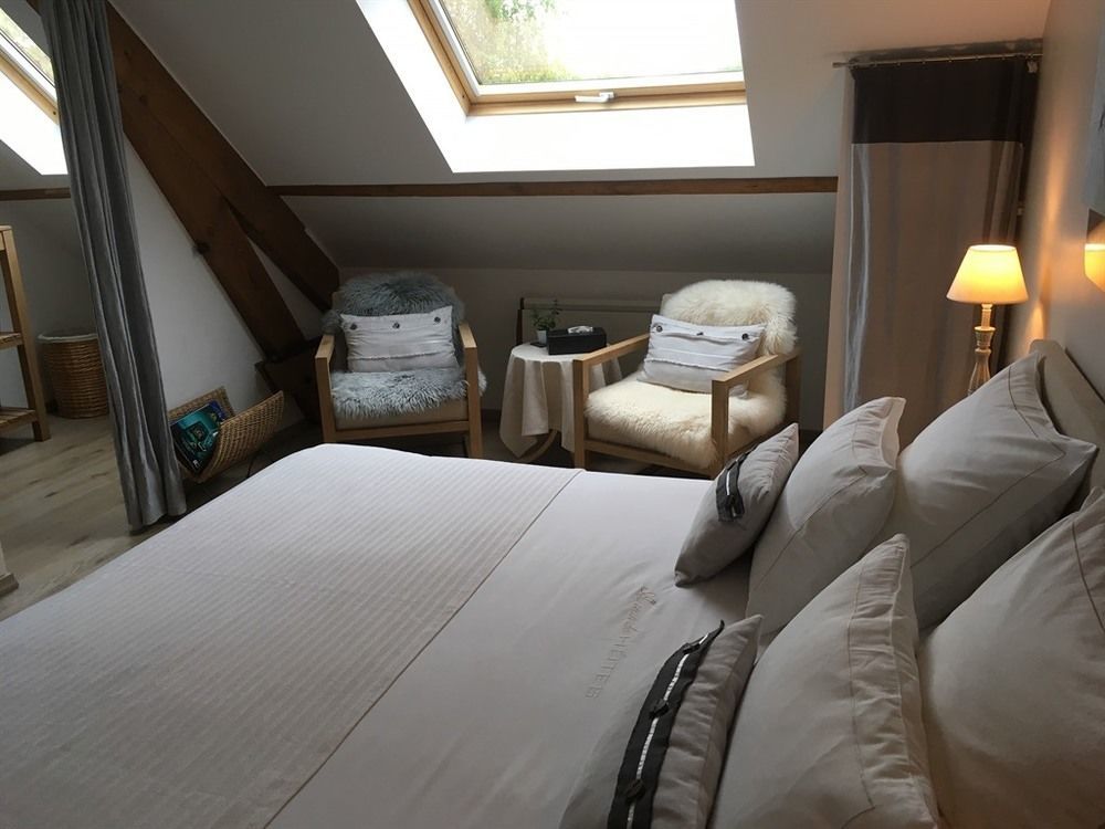 Au Coeur Des Hotes Steenvoorde Bagian luar foto